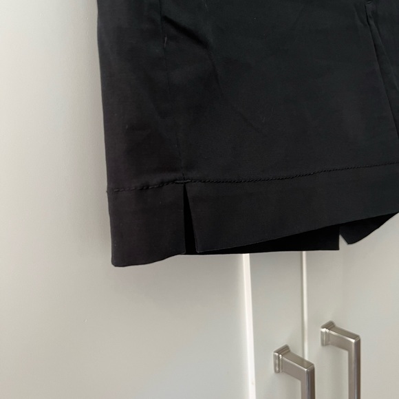 NWOT Banana Republic, women’s Martin Fit, stretch shorts, colour black - Picture 6 of 11